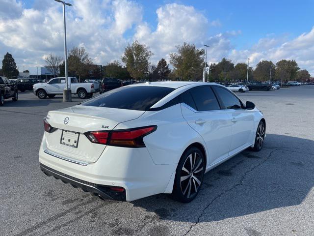 2022 nissan altima sr fwd