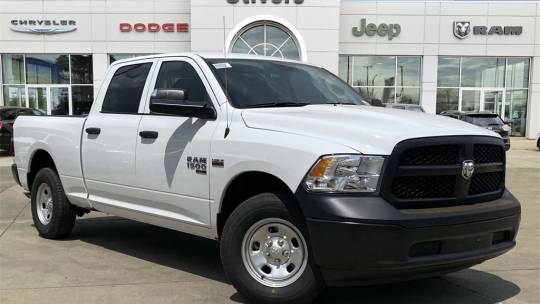 new 2024 ram 1500 classic tradesman crew cab 6'4" box 4wd