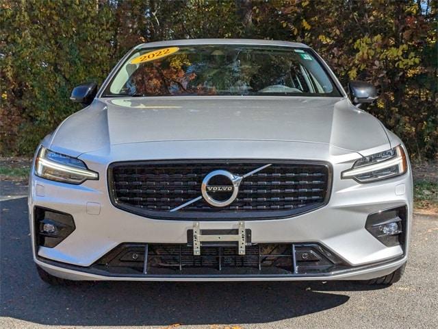 2022 volvo s60 b5 awd momentum