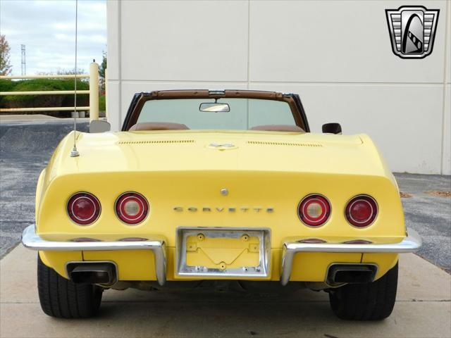 1972 chevrolet corvette base