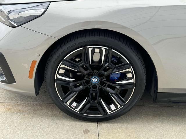 2024 bmw i5 m60