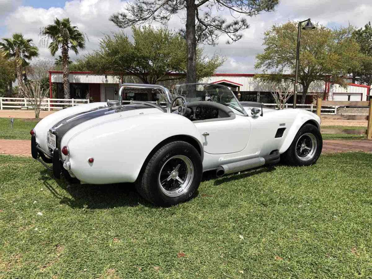 shelby cobra • kellison stallion 8 titled as 85 kellison