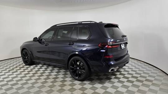 2024 BMW X7