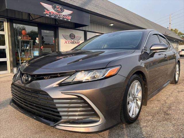 2023 toyota camry le