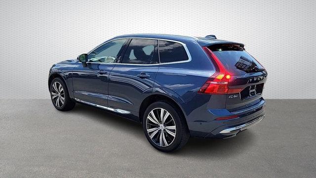 2023 volvo xc60 plus bright theme