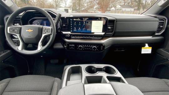 2024 Chevrolet Silverado 1500 lt1