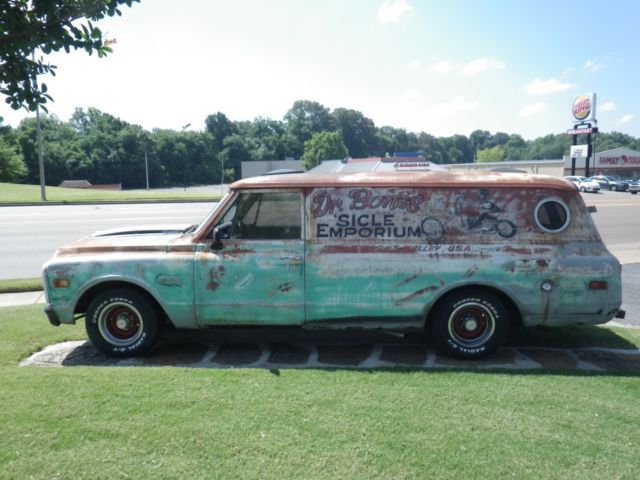 1969 chevrolet panel truck, same as suburban, runs good, panel van by some