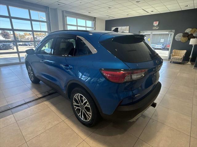 2020 ford escape sel