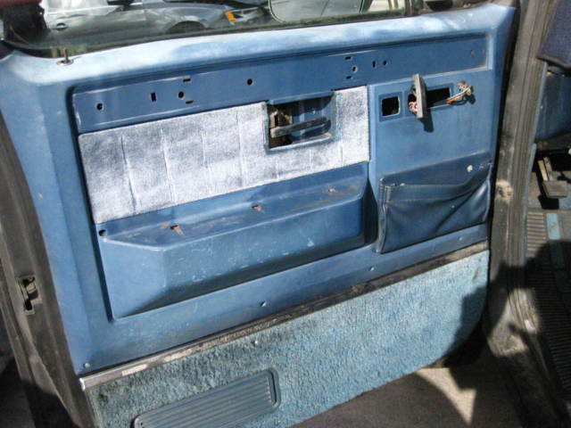 1985 gmc surburban 4x4 6.2 diesel truck *new tires & batteries*