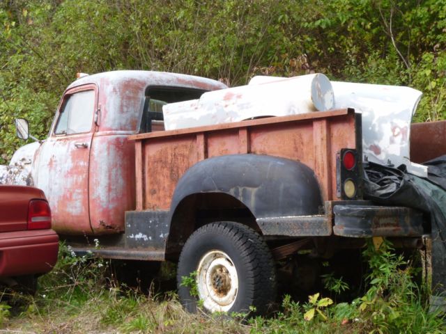 1953 gmc pick-up truck veryy low miles 4wd frame
