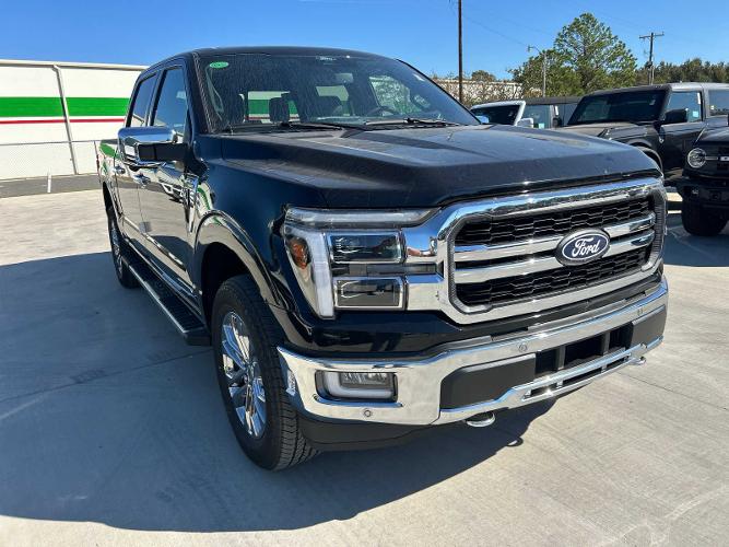 new 2024 ford f-150 lariat 4wd supercrew 5.5 box
