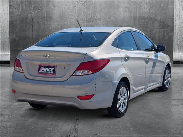 2016 hyundai accent se