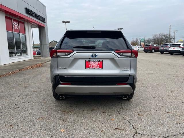 2024 toyota rav4 hybrid se