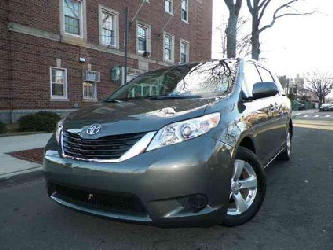 2011 toyota sienna le in bronx, ny