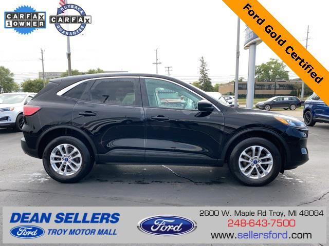 2022 ford escape se