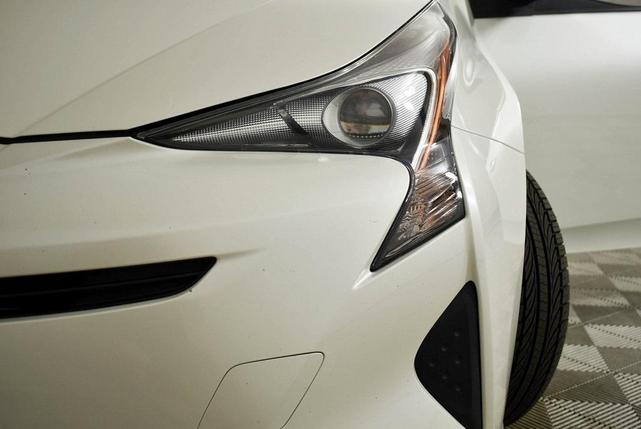 2016 toyota prius two