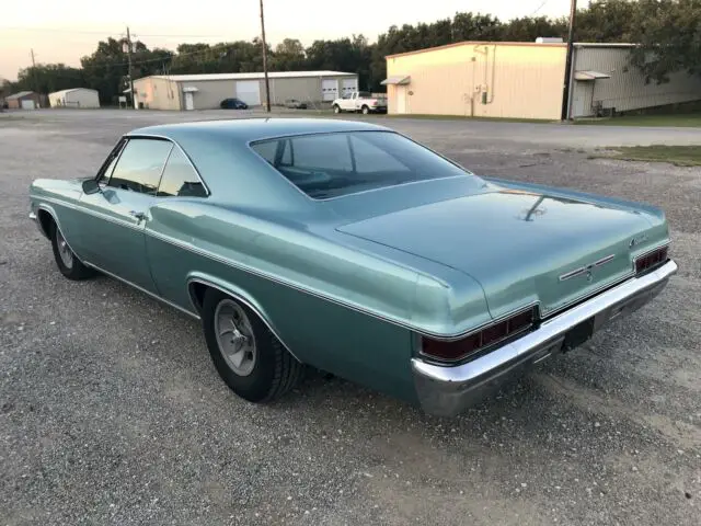 1966 chevrolet impala 350 / v8