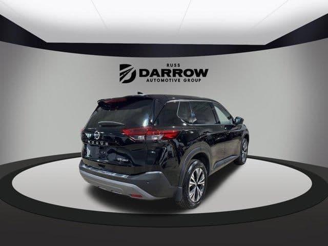 2021 nissan rogue sv in milwaukee, wisconsin