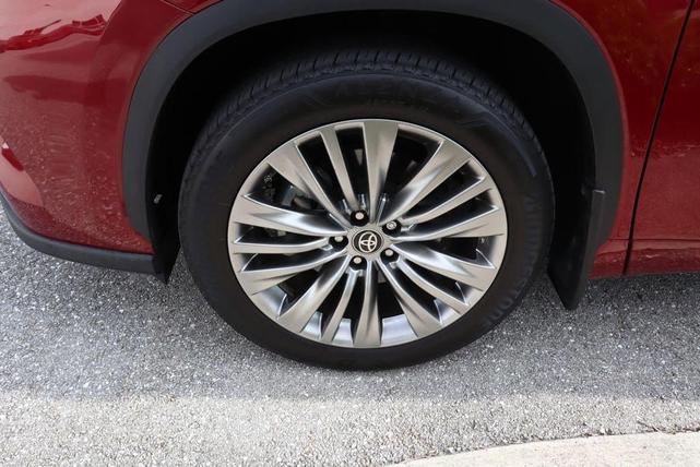 2024 toyota highlander platinum