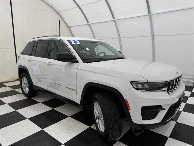 2023 jeep grand cherokee laredo