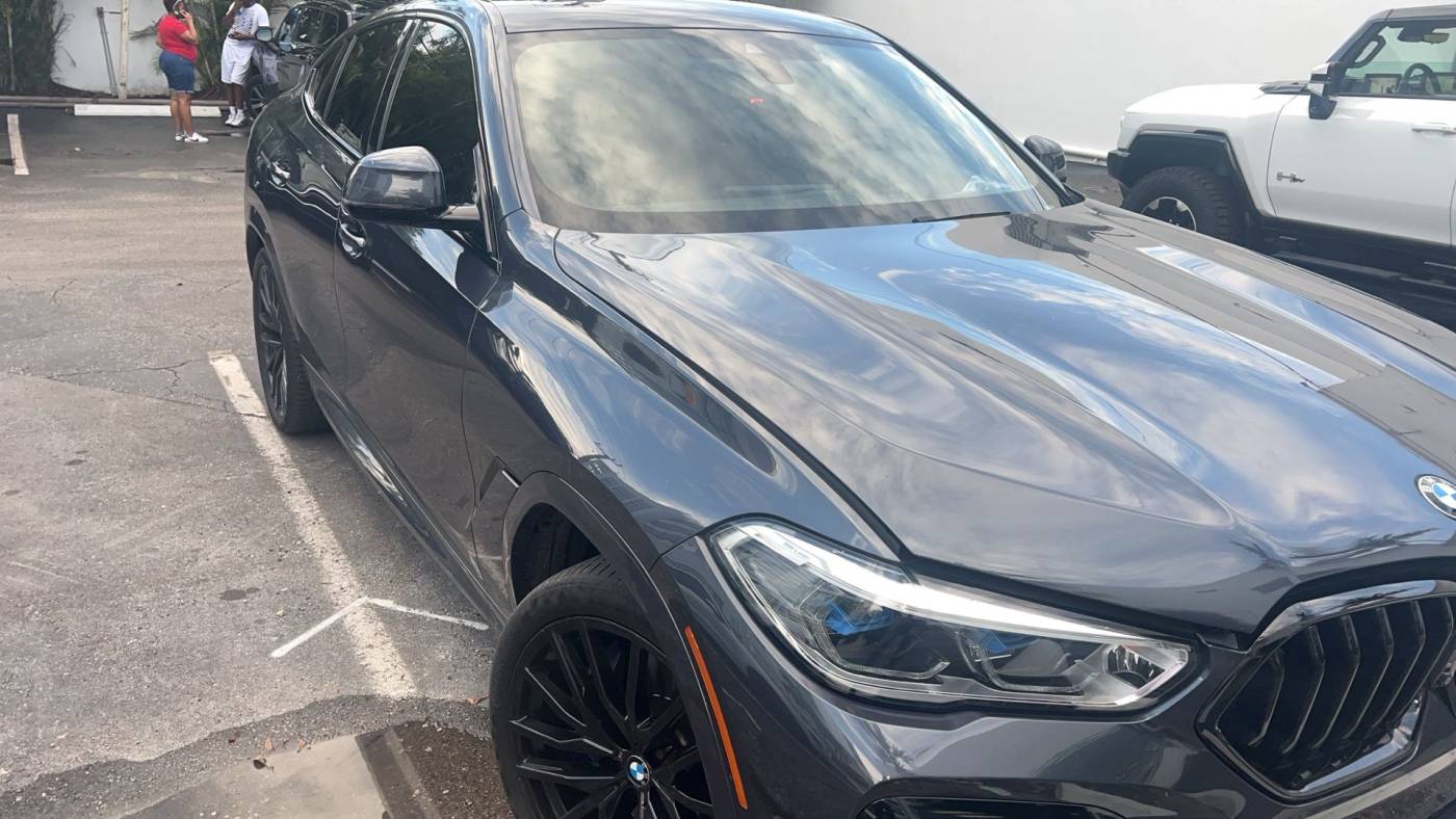 2020 bmw x6 m50i