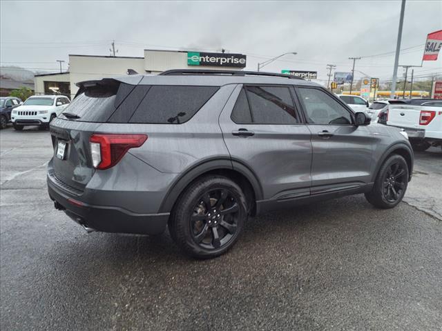 2022 ford explorer st-line