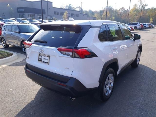 2023 toyota rav4 le