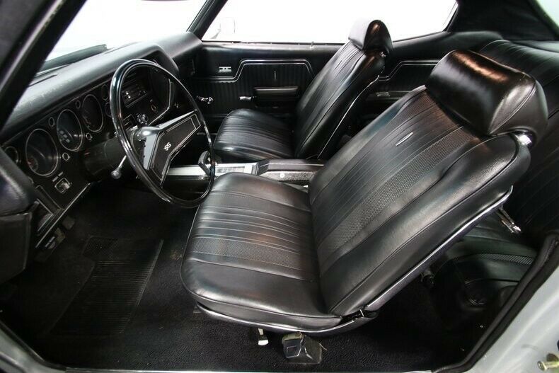 classic vintage chrome muscle car chevy bbc cortez silver black vinyl interior