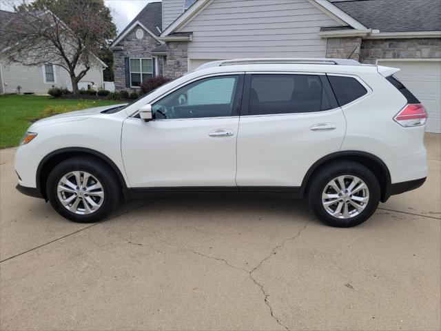 2016 nissan rogue sv