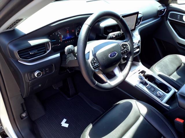2021 ford explorer xlt