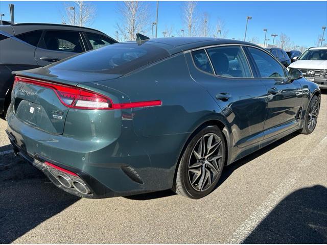 2022 kia stinger gt-line