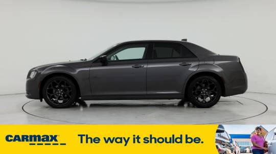2019 Chrysler 300