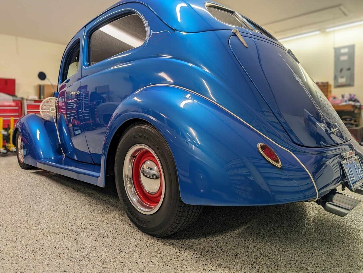 1937 ford 2 dr sedan street rod - std model 74 tudor slant back sbc 350/700r4