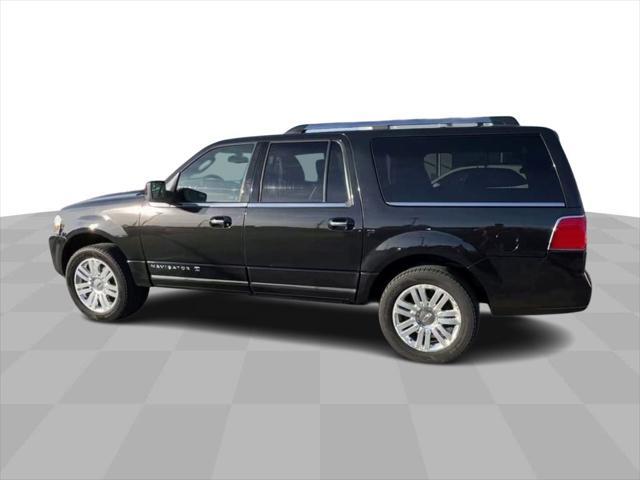 2013 lincoln navigator base