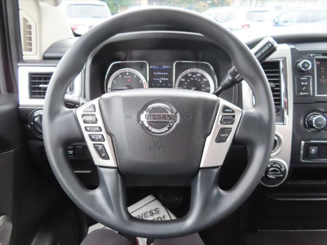 2019 nissan titan sv