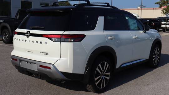2024 Nissan Pathfinder platinum