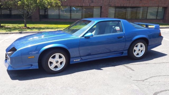 1991 chevrolet camaro z28 1le ultra blue metallic rare!