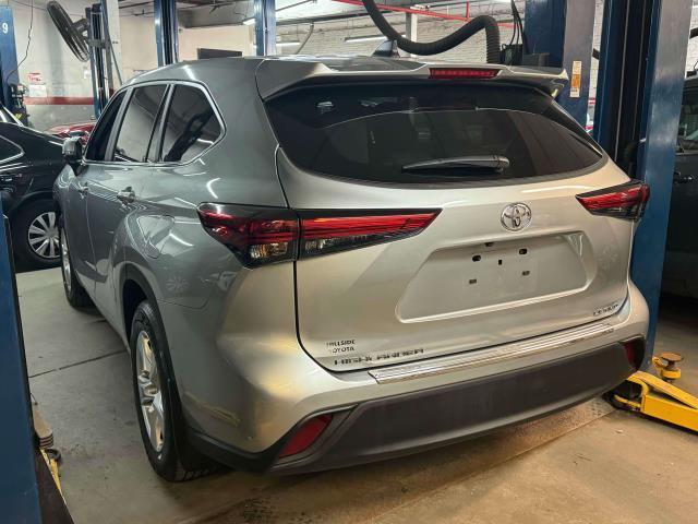2023 toyota highlander le