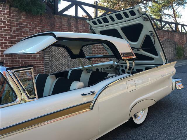1957 ford skyliner 252 miles white convertible/coupe 312 cubic inches automatic