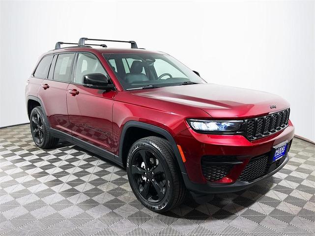 2023 jeep grand cherokee altitude