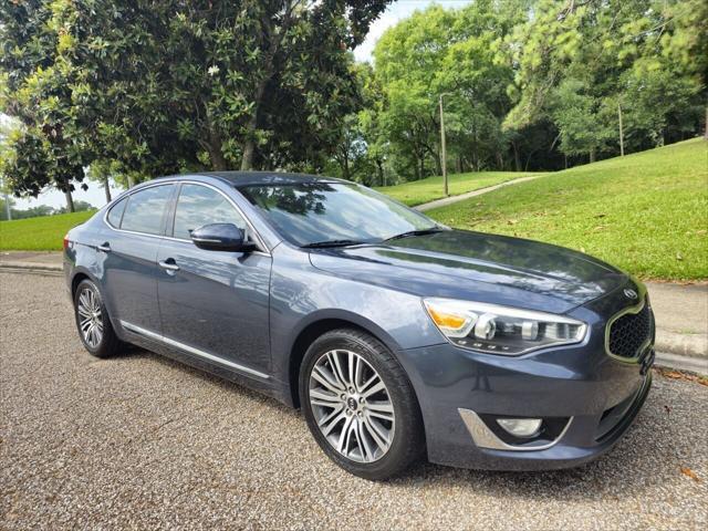 2014 kia cadenza premium 4dr sedan