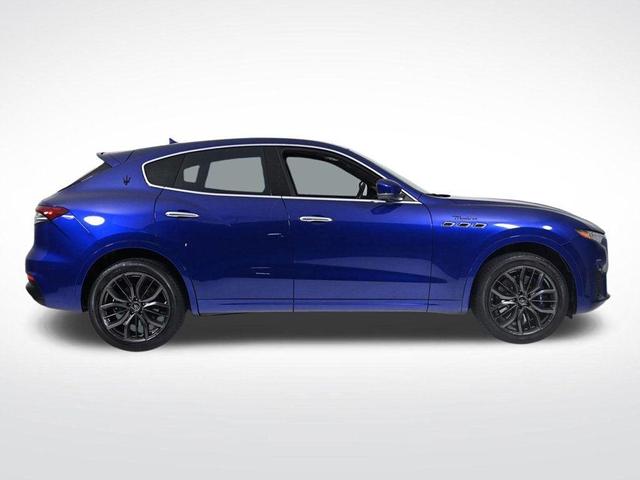 2022 maserati levante modena