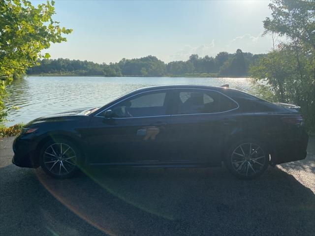 2024 toyota camry se