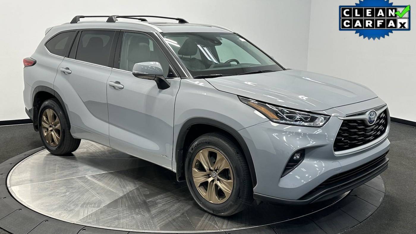 2022 toyota highlander hybrid bronze edition