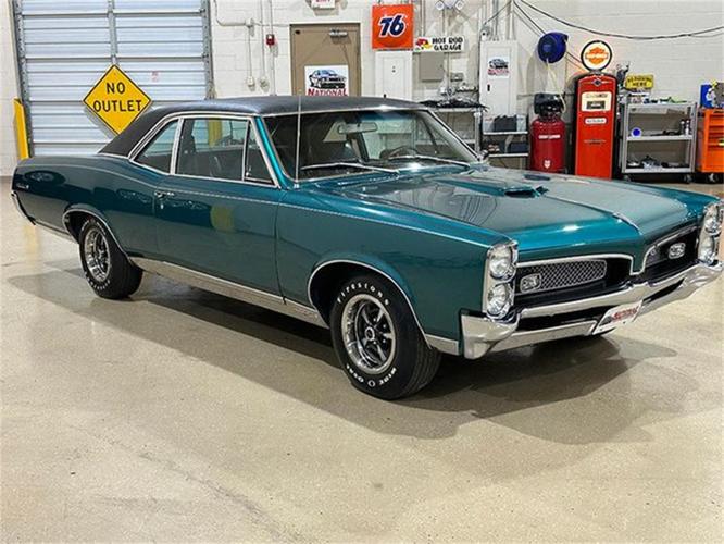 1967 pontiac gto in calverton, new york