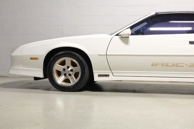 two owner~rear disc~350 ci~iroc pkg~rare white~t-tops~g80~only 41k~cleanest~
