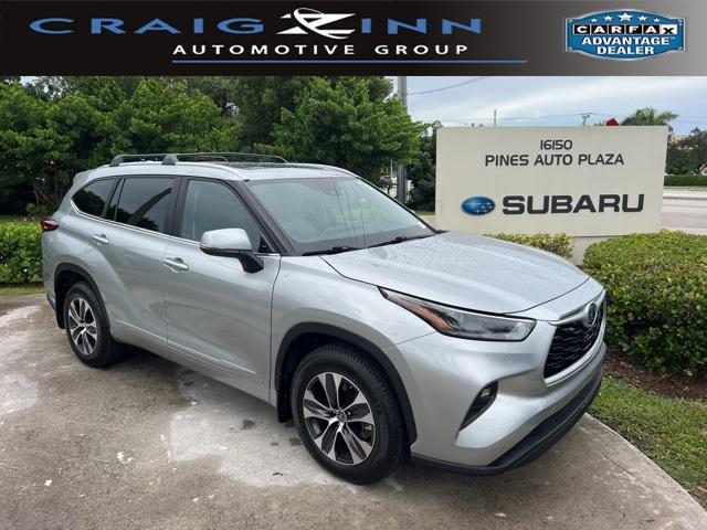 2023 toyota highlander hybrid xle