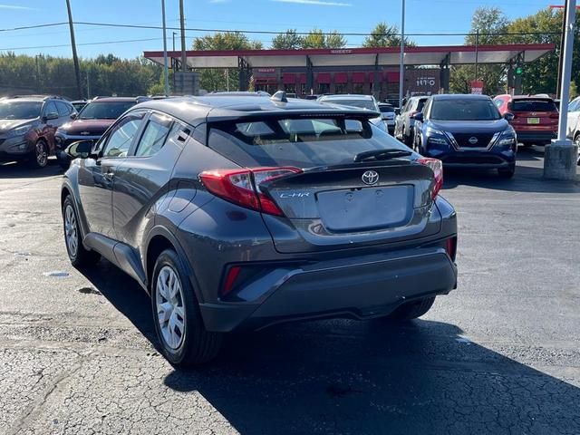 2020 toyota c-hr le