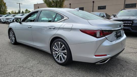 2020 Lexus ES