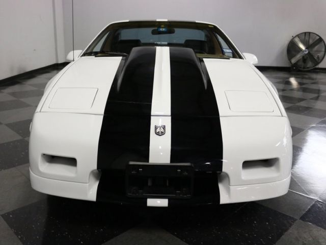 1988 pontiac fiero 139252 miles white coupe 4.6 liter v8 4 speed automatic